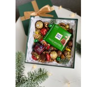 Коробка со сладостями новогодняя рождественская на подарок новый год